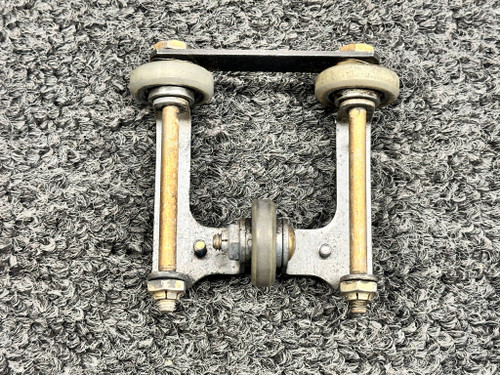 30412-002, 16848-000, 16848-001 Piper PA23-250 Control Yoke Guide Assembly