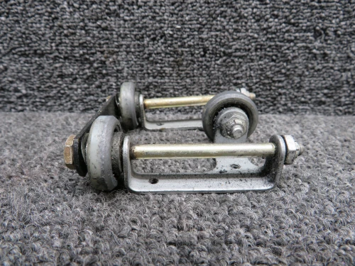 30412-002, 16848-000, 16848-001 Piper PA23-250 Control Yoke Guide Assembly