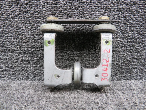 30412-002, 16848-000, 16848-001 Piper PA23-250 Control Yoke Guide Assembly