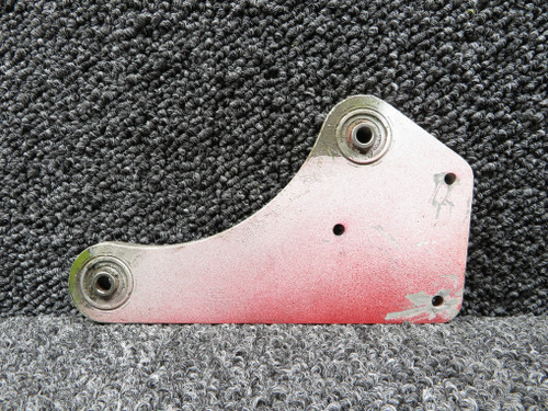 0832000-33 Cessna 310Q Elevator Bellcrank Pylon Arm
