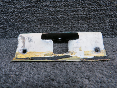 68187-000 Piper PA34-200T Plate Trim Latch