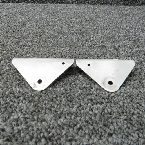 2213061-2 / 2213062-2 Cessna TR182 Nose Gear Door Hinge Bracket Kit RH