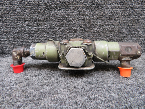 11606-3 Kenyon Hydraulic Shuttle Valve with Bracket