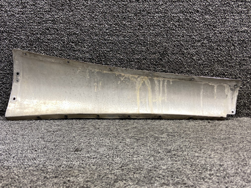 1212426-8 Cessna T210L Upper Horizontal Stabilizer Fairing RH (Minor Wear)