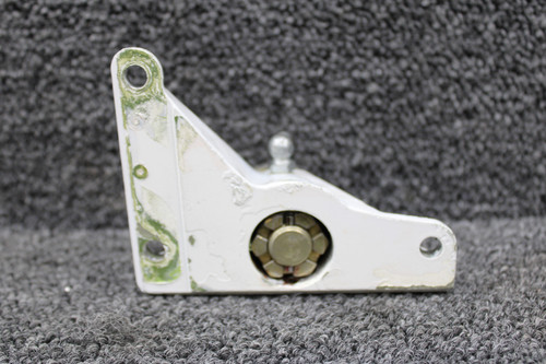 95643-008 Piper PA44-180 Main Gear Truss Bracket Assembly LH (D: 0.625")