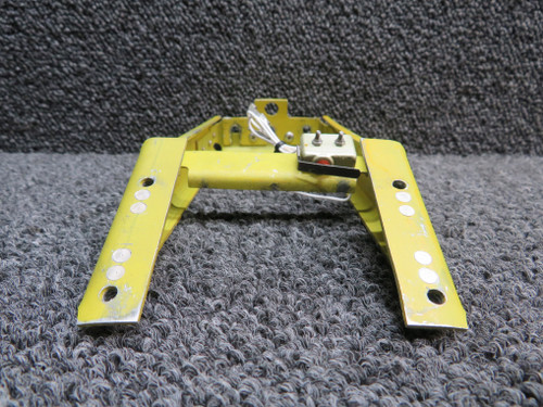 69324-005 Piper PA32R-301 Cockpit Engine Controls Mount Assembly