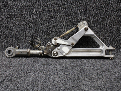 78721-003, 78720-003 Piper PA34-200T Main Gear Truss Assembly RH with Link