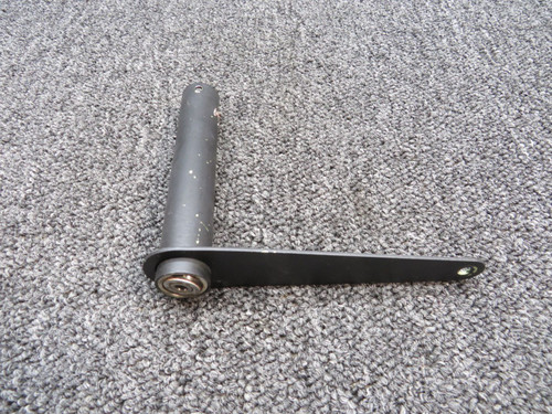 1260613-5 Cessna 206 Control Column Arm LH