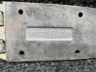 0711037-500 Cessna 152 Lower Door Hinge Assembly (White)