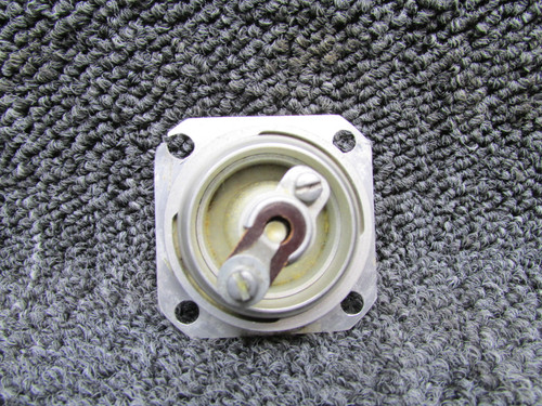 1845 Cessna 310 Cabin Light (Broken Mounting Plate)