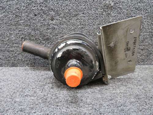 0870128-1 Cessna T310Q Air Oil Separator Assembly Broken Inlet (Core)