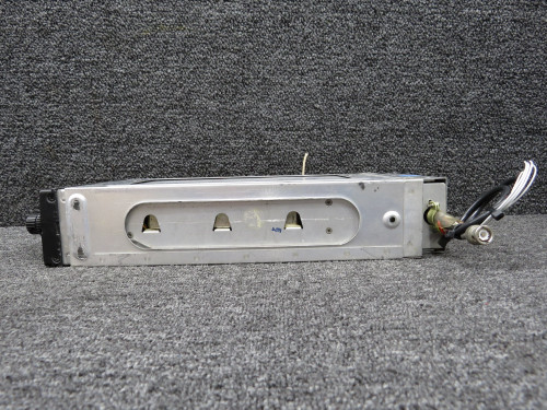 069-1019-00 King Radio KX-175B Nav-Com Radio with Tray & Mods (14V)