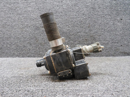 Bendix Airplane Parts & Equipment 1532-3 Bendix Style C De-Icer Distributor Valve with Connector (Volts: 28) 