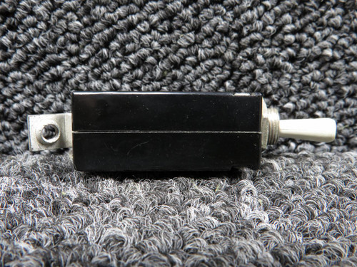 Potter and Brumfield W31X2A1G-7.5 Potter and Brumfield Maintained Toggle Circuit Breaker (Amps: 7.5) 