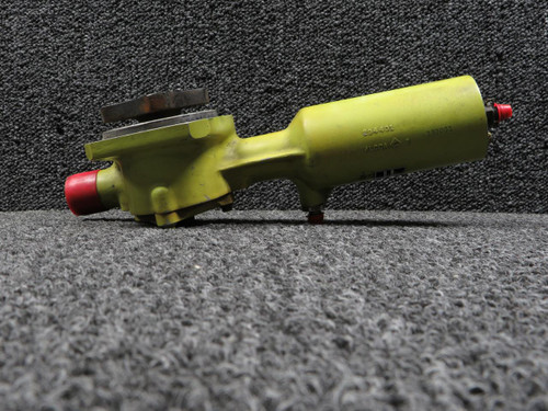 Cessna Aircraft Co 1280511-5 Cessna Ozone 210 Landing Gear Actuator LH 