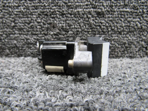 2TP1-1 Und Lab Rocker Switch (Park)