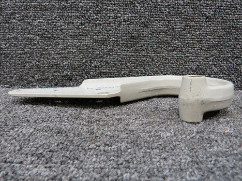0826005-4 Cessna 310R Main Gear Door Hinge Arm RH