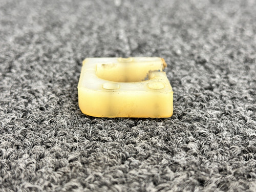 0711695-9 (Use: 0711695-13) Cessna 210J Cabin Door Clutch Guide