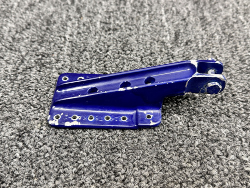 1211446-1 Cessna 210J Main Gear Door Arm Assembly