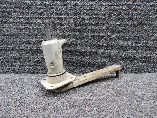 5045001-3 Cessna 310L Main Gear Door Actuator Crank Assembly LH