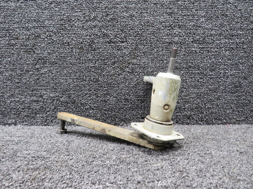 5045001-8 Cessna 310P Main Gear Door Actuator Crank Assembly RH