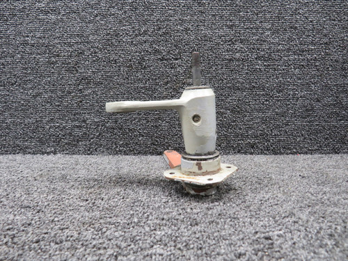 5045001-9 Cessna 310R Main Gear Door Actuator Arm Assembly LH