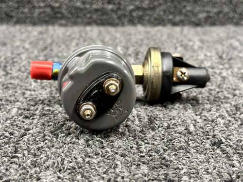 B308-1, B426-1 Robinson R22 VDO Oil Pressure Sender Assembly