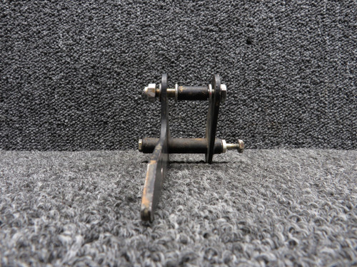 62771-000 Piper PA-28-140 Aileron Bellcrank Assembly LH