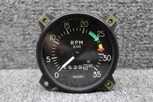 824276 Stewart Warner Recording Tachometer Indicator (Hours: 1539.5)