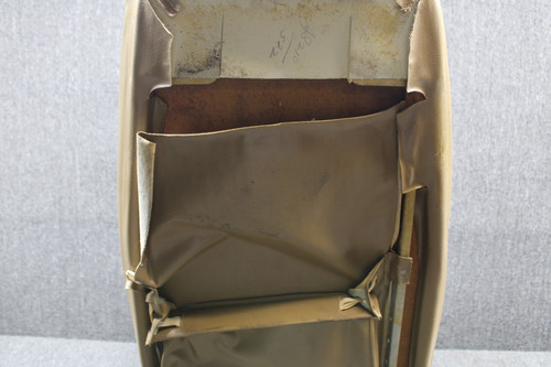 1214076-2 Cessna 210L Articulating Recline Seat Assembly Middle RH (Rails: 8.5”)