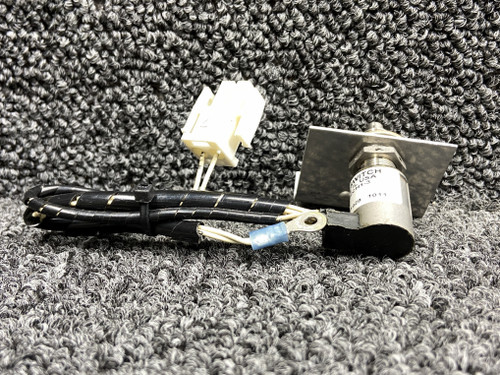 91929 (Alt: 4602CH1-3) Piper PA46R-350T Cargo Door Microswitch w Bracket