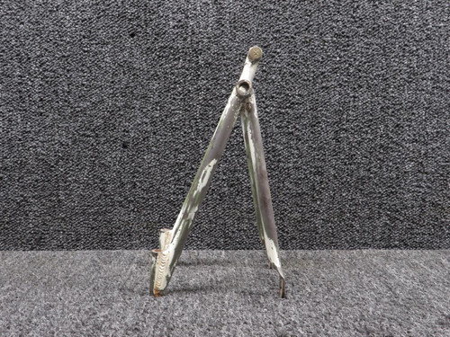 Cessna Aircraft Parts 2041014-1, 2041014-2 Cessna C-177RG Main Landing Gear Actuator Support 