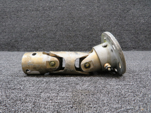 1541037-2, 1512245-202 Cessna 337B Main Gear U-Joint and Adapter Assembly RH