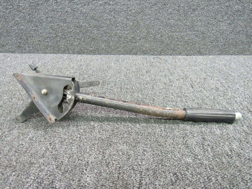 67582-002 / 63782-004 Piper PA28R-200 Flap Handle and Lever Assembly