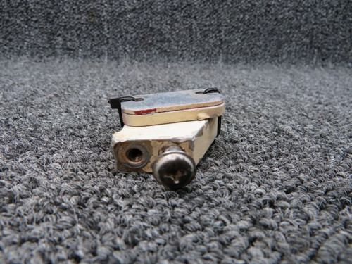 1511436-8 Cessna T337G Adapter Cabin Door Stuard