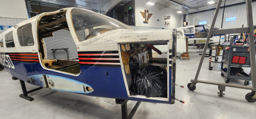 Piper PA32R-301T Fuselage w Bill of Sale, Data Tag, Airworthiness, and Logs