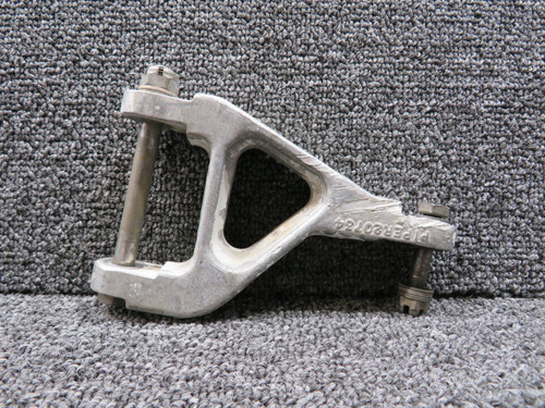 106680-002 (Cast: 20734) Piper PA46-310P Nose Gear Torque Link Assembly