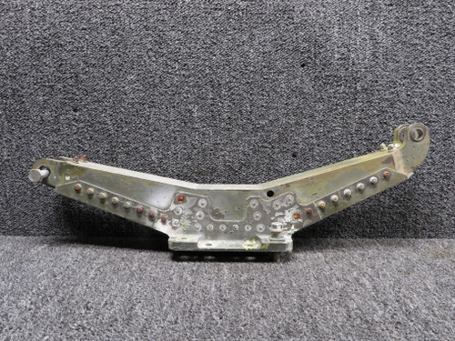 F10A-5B10-210 Dassault FA-10 Mount RH