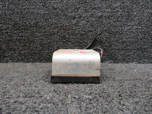 0700616-1, 0513208-1 Cessna Courtesy Light Shield with Socket and Bulb