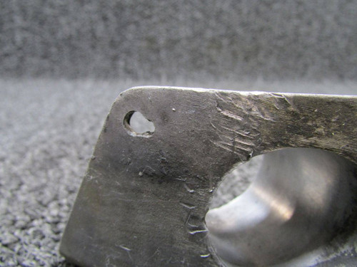 0712305-4 (Use: 0712780-2) Cessna Tail Gear Mount Casting RH