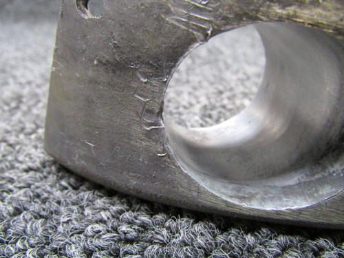 0712305-4 (Use: 0712780-2) Cessna Tail Gear Mount Casting RH