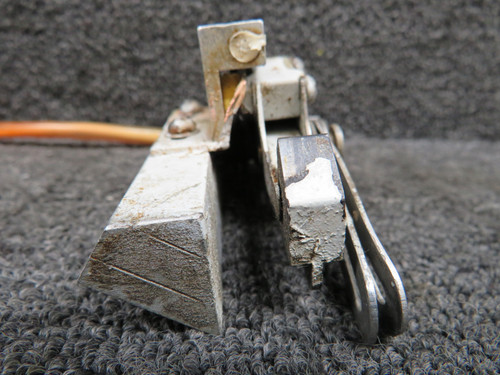 2041060-2, 2041062-1 Cessna 177RG Main Gear Downlock Support Latch Assembly RH