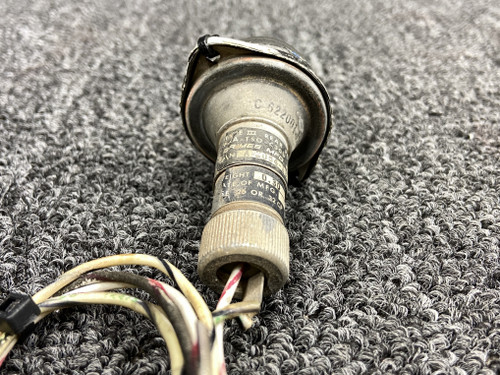 A-2064-13 (Use: C622001-0102) Grimes Tail Position Light w Lens & Retainer