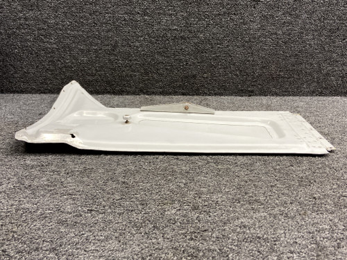 5027000-4 Cessna 421B Outboard Main Gear Door Assembly RH (Slight Damage)