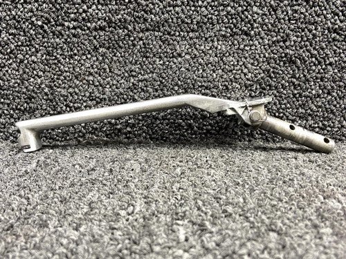 Cessna Aircraft Parts 5111525-2, 5111518-1 Cessna 414 Upper, Outer Cabin Door Handle with Spindle 