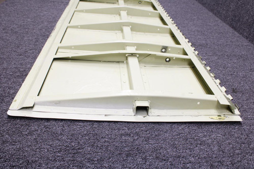 Cessna Aircraft Parts 0825000-74 (Use: 0825000-96) Cessna 414 Flap Assembly Inboard RH (Minor Hail) 