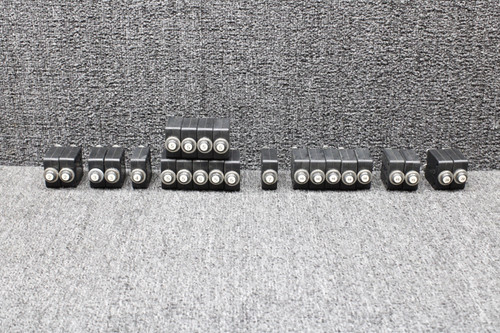 W58-XC4C12A Tyco Electronics Push Circuit Breaker Set of 24