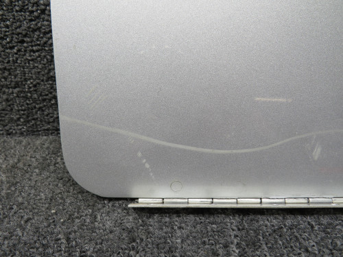 20175-001 Cirrus SR22 Cowling Oil Filler Door Assembly