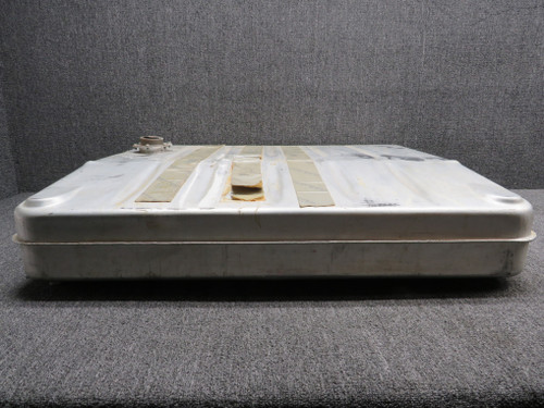 0526007-64 Cessna 172 Fuel Tank Assembly RH