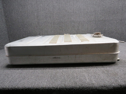 0526007-64 Cessna 172 Fuel Tank Assembly RH